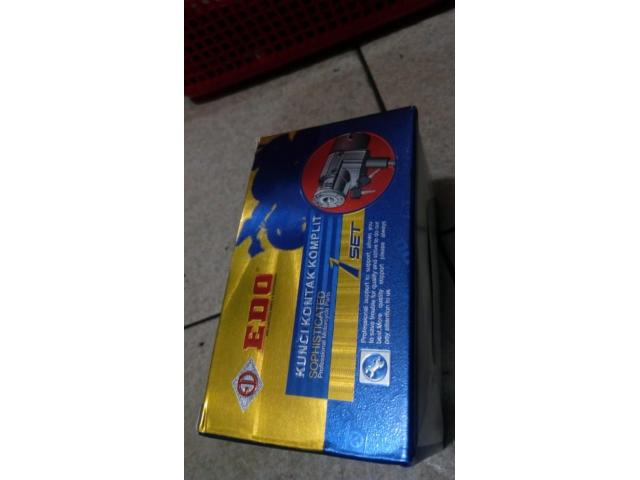 Vixion Old Kunci Kontak Set Merk Edo