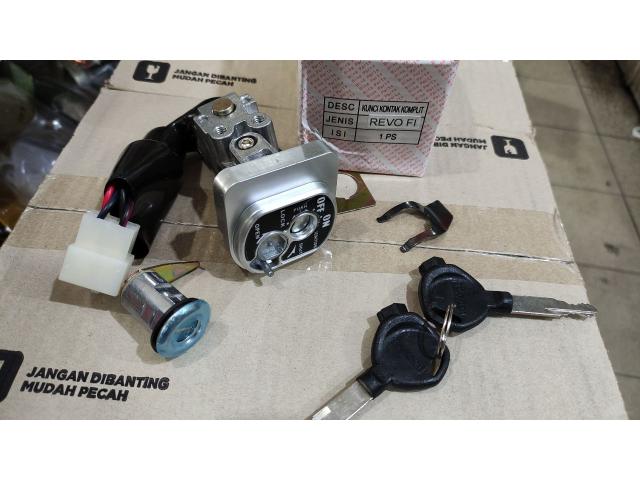 Revo FI  Kunci Kontak Set Merk Binaparts