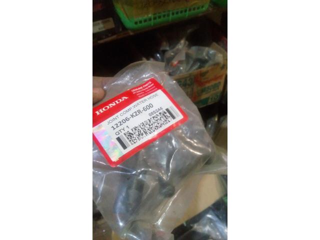 Sambungan Pipa Radiator Vario 125