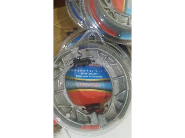 Kampas Rem Tromol Supra