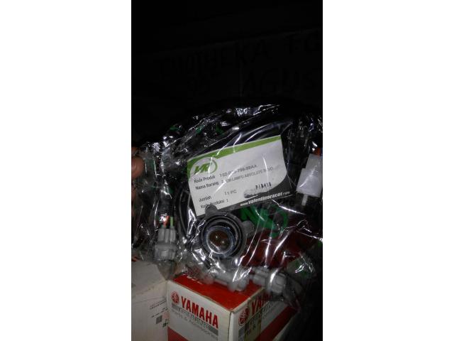 Fitting Lampu Revo Absolute